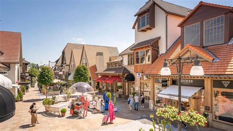 openingstijden maasmechelen village